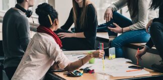 Czy studenci wrócą na uczelnie 2023?